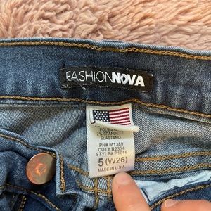 Cute medium wash mid rise skinny jeans